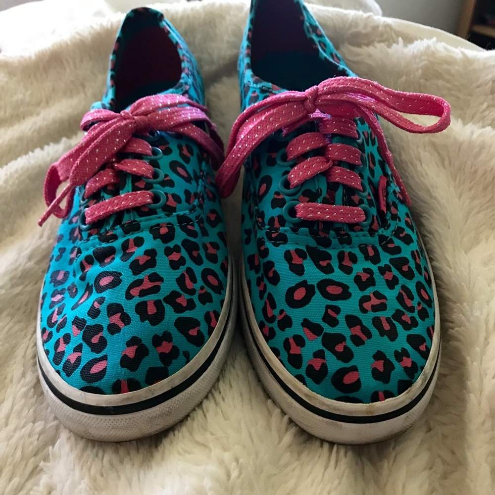 VANS SHOES💙💗